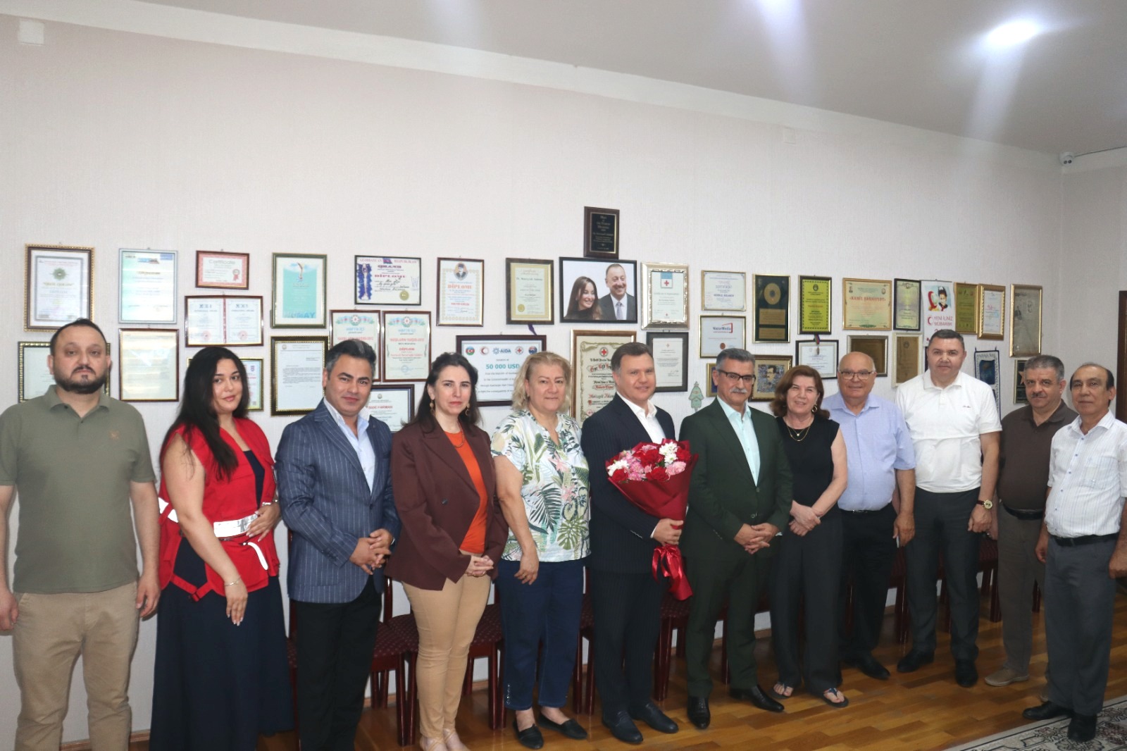  President of the Azerbaijan Red Crescent Society Dr. Novruz Aslanov congratulated Deputy Executive Secretary Shaban Shayev on his birthday